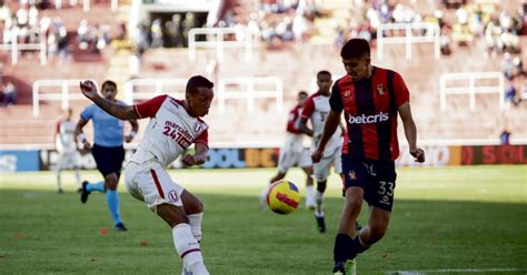 Mat As Lazo Defensa De Fbc Melgar Se Lesion Y Ser A Baja Por Un Mes