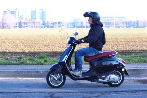 Vespa Primavera 150 Prova Su Strada 2017 27 63