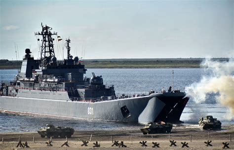 На тлі навчань Sea Breeze Росія вивела в Чорне море весь корабельний ...