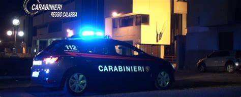 Tentano Di Rubare Un Auto Ma Vengono Scoperti Dai Carabinieri