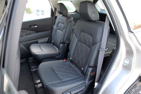 Nissan Pathfinder – GuangcaiAuto