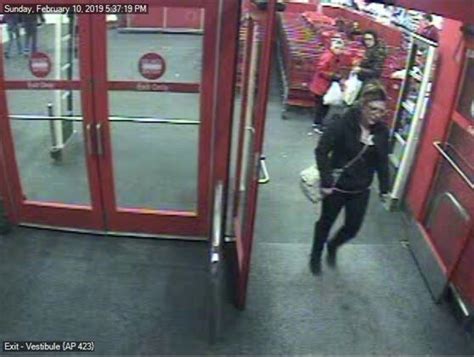 Police Seeking Assistance Identifying Shoplifting Suspects Dubuque