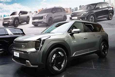 Kia Gebrak Giias Dengan Meluncurkan Model Terbaru Sekaligus