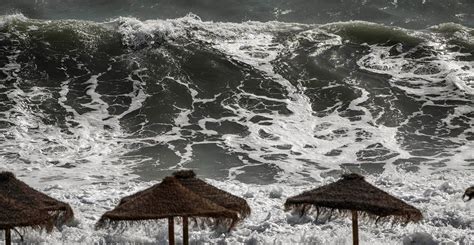 Avisos Amarillo Y Naranja Por Rachas Fuertes De Viento En La Provincia