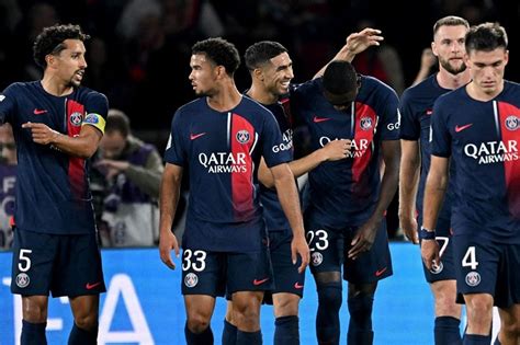 Le Paris Saint Germain Remporte Le Titre De Ligue Apr S La D Faite De