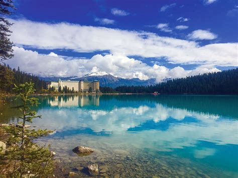 western canada mountains lakes and wilderness Icefields Parkway