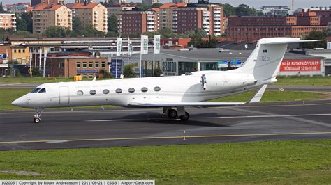 Aircraft 102005 2008 Gulfstream Aerospace Gv Sp G550 C N 5200 Photo By Roger Andreasson