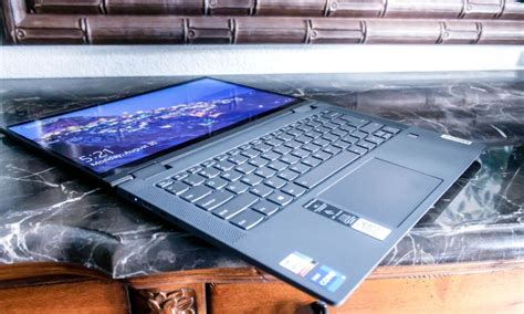 Lenovo Memperkenalkan Laptop 2 In 1 Terbaru IdeaPad Flex 5 Dengan