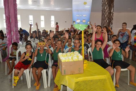 Prefeitura Realiza Carnalegria Para Crian As Do Scfv Prefeitura