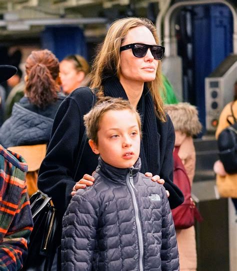 Angelina Jolie Flâne à New York Avec Ses Enfants Qui Ont Bien Grandi