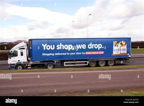 Tesco Lorry Delivery Hi Res Stock Photography And Images Alamy