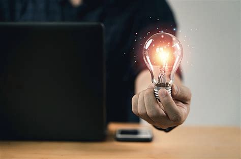 PUSŤTE SI PRVNÍ DÍL NAKED ATTRACTION BEZ CENZURY OCKO TV