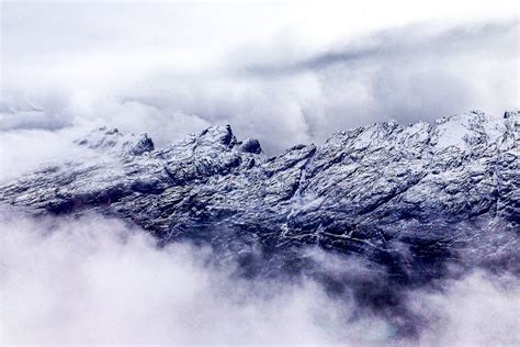 Salju Di Puncak Gunung Jayawijaya Papua Diprediksi Hilang 2 Tahun Lagi