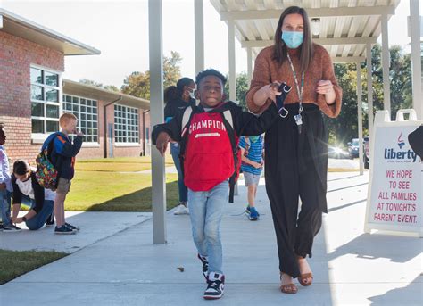 Leading The Charge Sumter Item Photojournalist Spends Time With