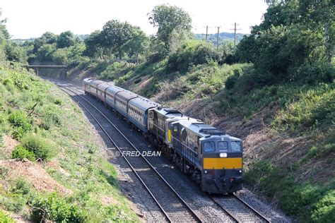 Irish Rail 071 073 At Quartertown Dublin To Cork Railwa Flickr