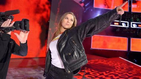 WWE Hall Of Famer Discusses Strange Detail About Ronda Rousey WWE Debut - WrestleTalk