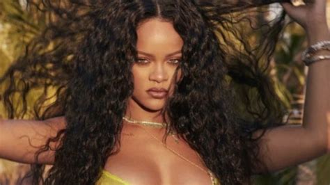 Rihanna Flaunts Her Curves In Lingerie For Savage X Fenty Beauty Shoot News Au Australia