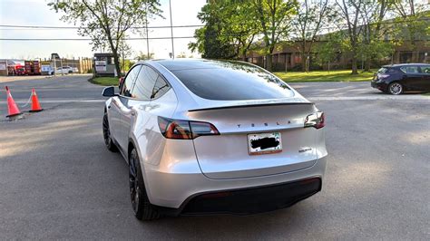 Tesla Model Y Gloss Silver Concept Wraps