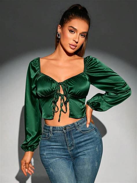 SHEIN BAE Blouse À Nœud Manches Bouffantes À Nœud Court En Satin Mode