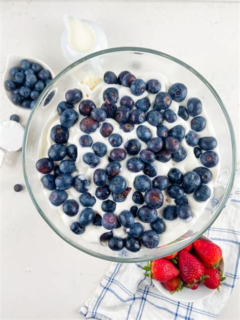 No Bake Berry Shortcake Trifle Crazy For Crust