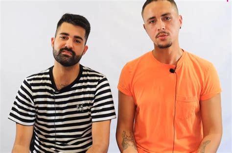 Vídeo Casal exibicionista carioca fatura 4 mil dólares por mês pornô amador gay Pheeno