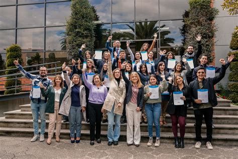 Entrega de certificados del curso Gestión de comunicación y difusión