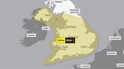 UK weather: 'Tornado' hits town as severe wind warnings issued | UK ...