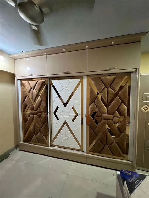 Plywood Door Sliding Wardrobe For Home Without Mirror At Rs Sq