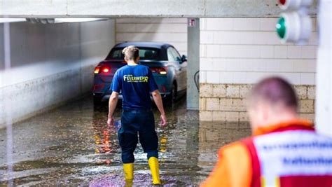 Blitze Starkregen Berschwemmungen Unwetter Lambert Im Norden