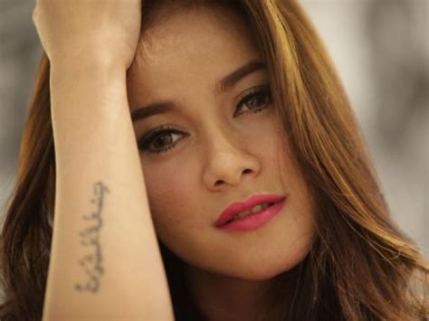 Photo Hot G String Actress Olla Ramlan