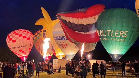 Mj Ballooning Thursday Night Glow Midlands Air Festival Youtube