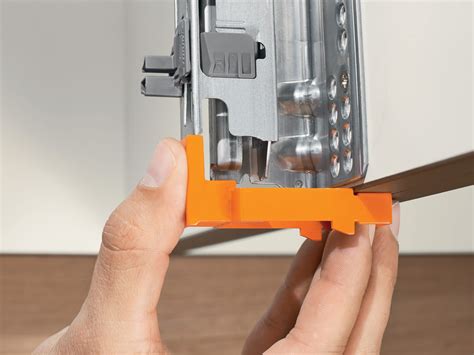 TIP-ON for MOVENTO Manufacturing and assembly | Blum