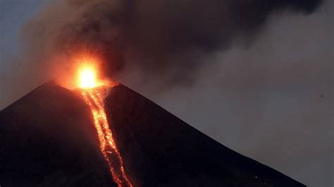 Nicaraguas Momotombo Volcano Erupts For 1st Time In 110 Yrs Photos