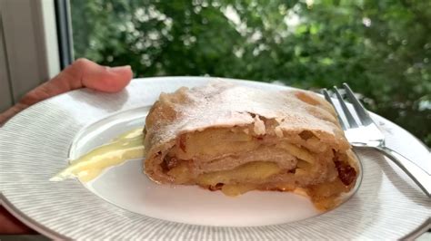 Austrian Apple Strudel L Apfelstrudel L Punjabi L Eggless L Dessert L