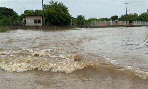 Calor y ondas tropicales pronóstico del clima para los estados El