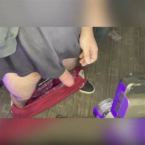 Letting Out Huge Gush Of Cum With A Grunt Gay Man Porn XHamster