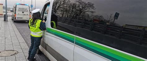 Kontrole autobusów miejskich i podmiejskich w Szczecinie i w