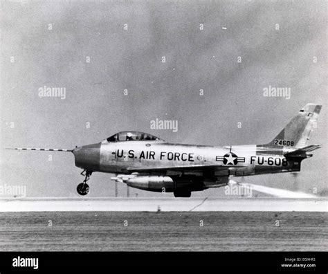 F 86f sabre jet hi-res stock photography and images - Alamy