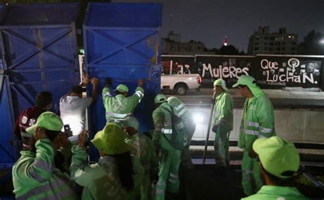 Fotos Colocan Vallas Met Licas Frente A Glorieta De Las Mujeres Por