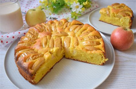 Шарлотка творожная с яблоками в духовке рецепт с фото пошагово - 1000.menu
