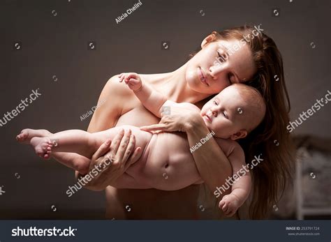 12 Naked Girl Mother Hugging Each Other Images Stock Photos And Vectors Shutterstock