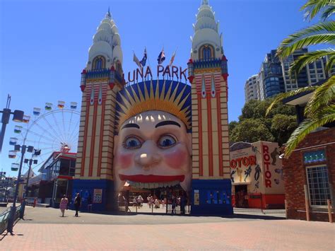 luna park sydney