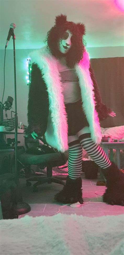 Trixy The Clown On Twitter Panda Makeup And Outfit Done On 12 23 19