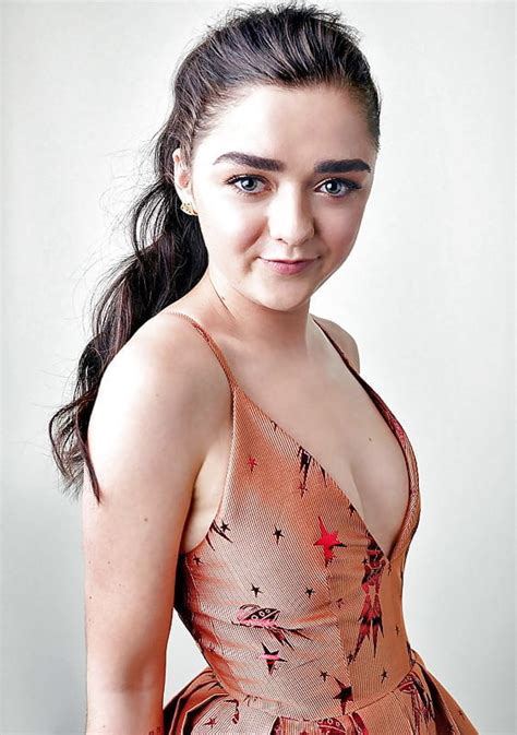 Erotic Maisie Williams Tiny Sexy Babe Xxx Album