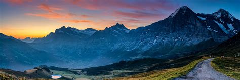 Männlichen wanderweg to Eiger Panorama Männlichen Switzerland Matt