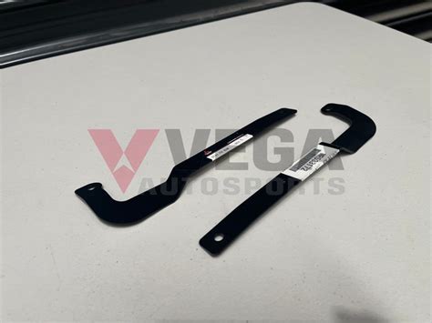 Front Bumper Stay Bracket Set Rhs And Lhs To Suit Mitsubishi Lancer Ev