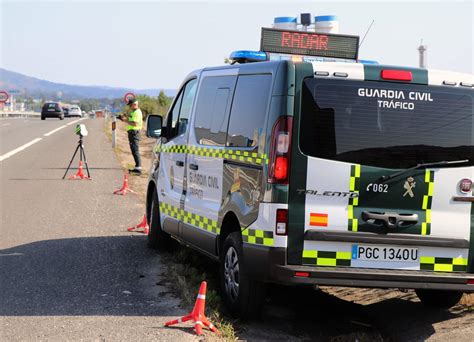 La Guardia Civil Sorprende A Un Conductor Que Circulaba A Km H En