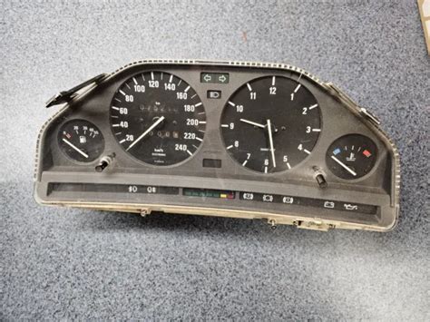 Bmw E Euro Instrument Cluster Gauge Speedo Km H With Analogue Clock