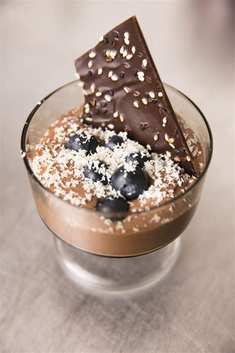 Chocolademousse Met Zelfgemaakte Chocolade En Krokantje Met Sesam Resep