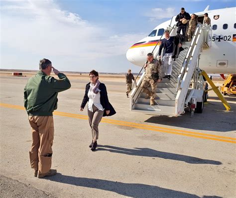 Verteidigungsministerium On Twitter Zu Besuch In Al Azraq